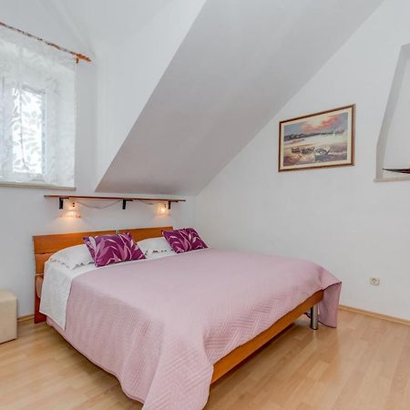 Apartments Obala Бол Екстер'єр фото