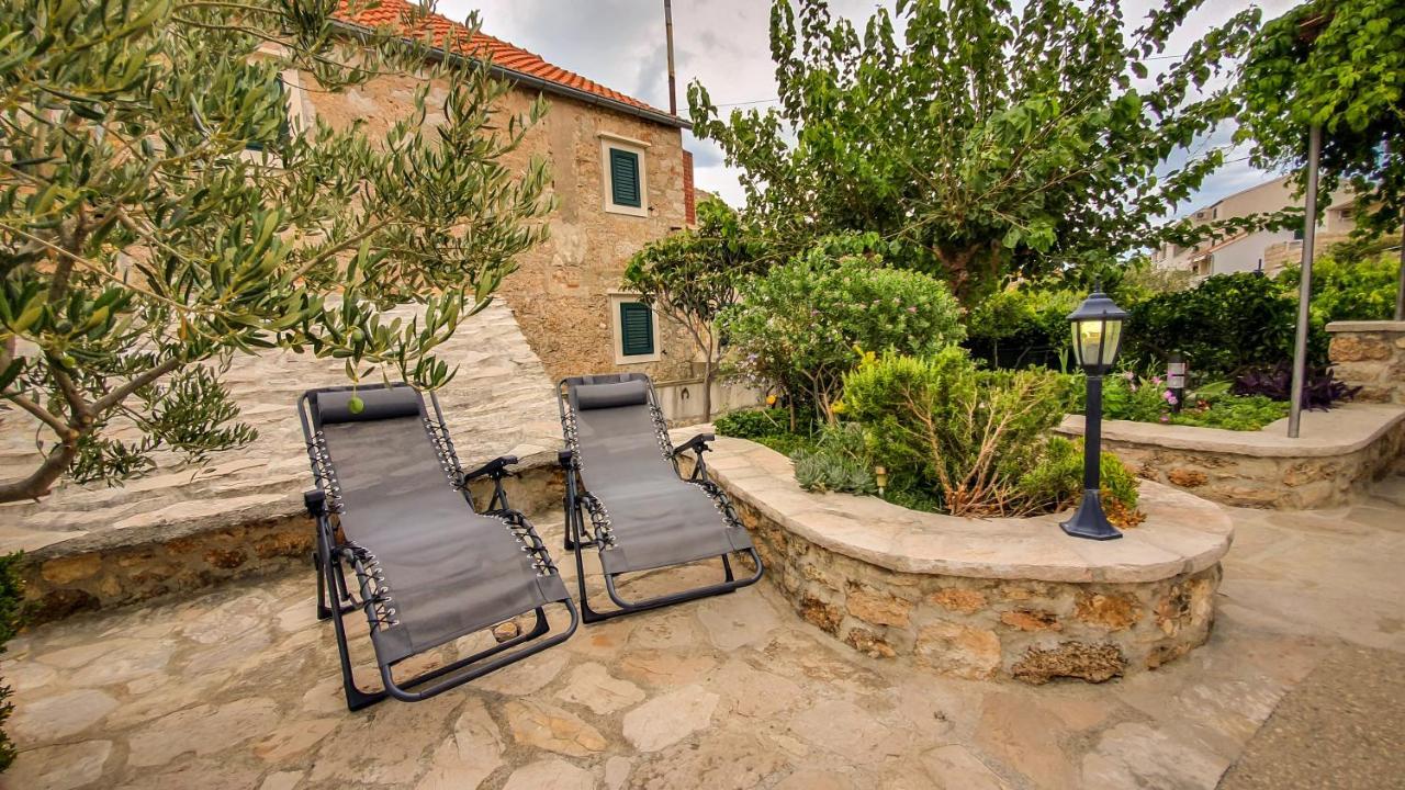 Apartments Obala Бол Екстер'єр фото